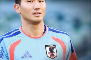 《世界杯将至，渡边刚感受紧张气氛升级，全力备战在即》