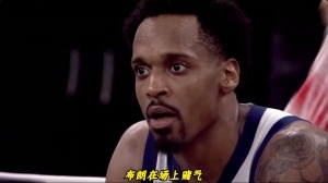 《布朗末节关键进攻或未按战术执行，单打独斗引绝杀，大王指挥显神威》