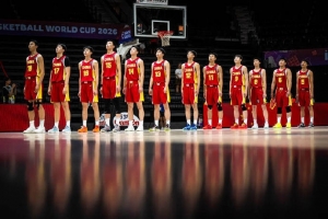外线集体失误！媒体人指出：张宇辰防守严密 多名队员外线投篮几乎全失