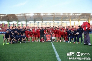 河南俱乐部彩陶坊不敌浙江俱乐部绿城，比分0-2失利