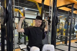 胡金秋社交媒体分享训练照片：能量补给