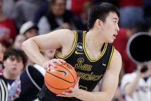 王俊杰谈NCAA职业化倾向：年轻球员与大四、大五球员竞争面临挑战